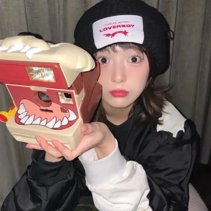 布劳涅森林的女人们